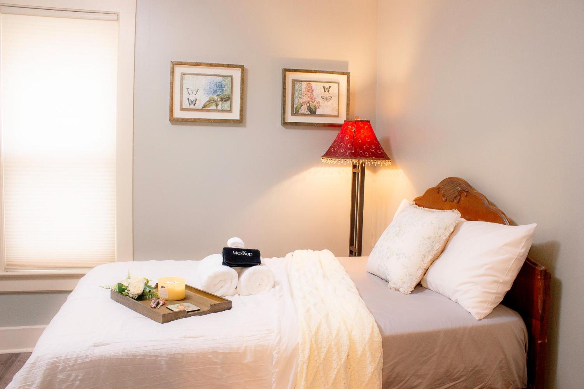 Timeless - Victorian Home Stay Mankato Bagian luar foto