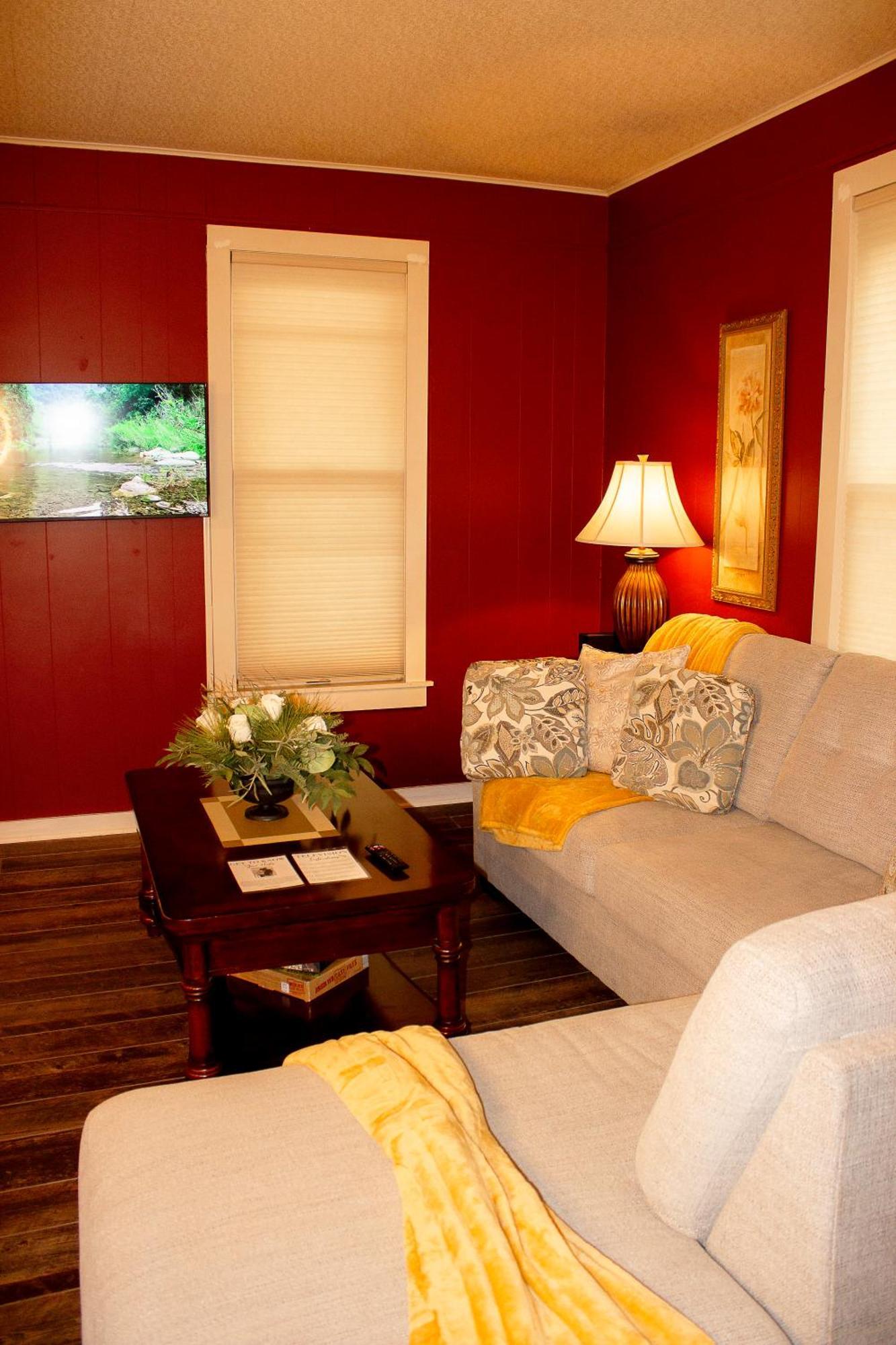 Timeless - Victorian Home Stay Mankato Bagian luar foto